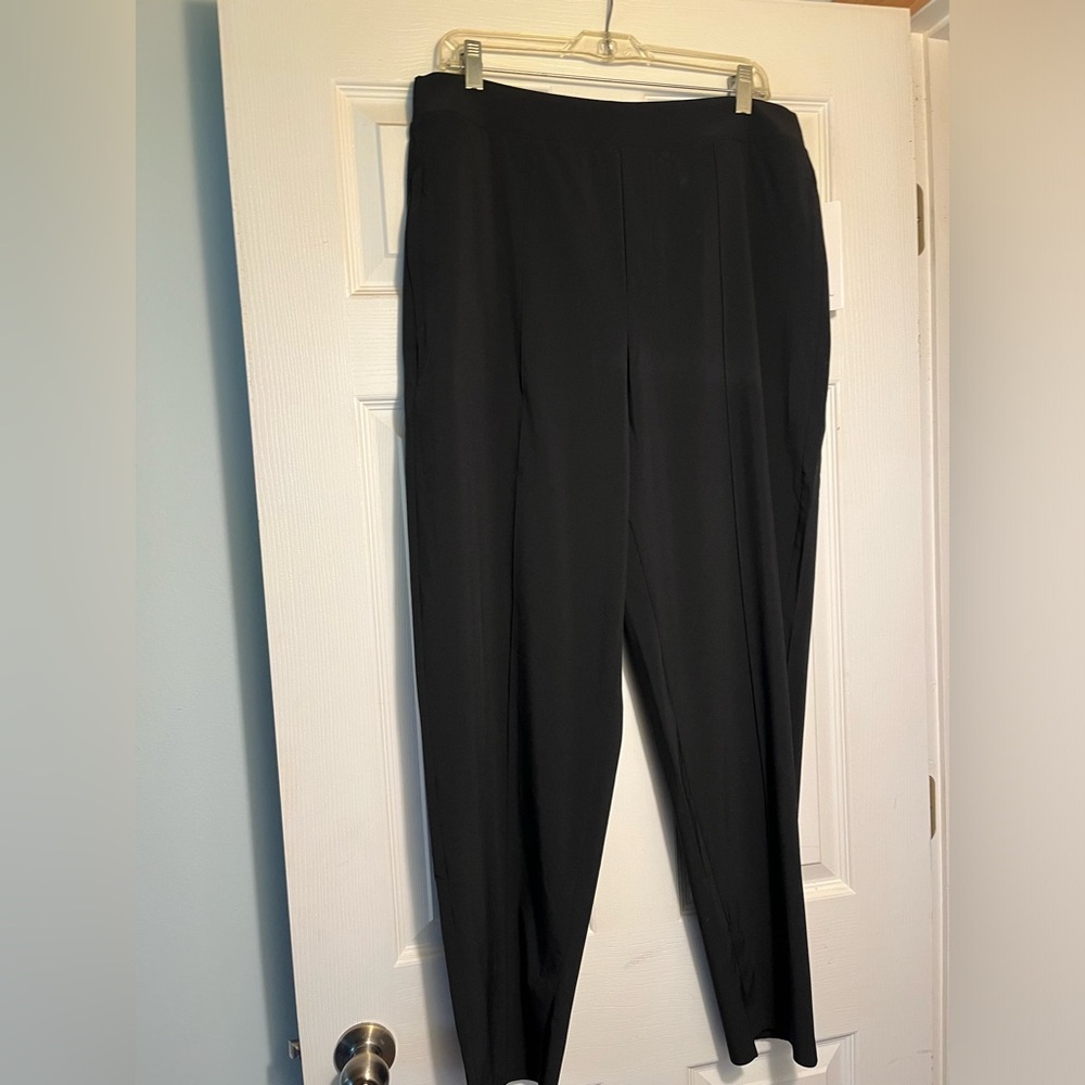 NWT Athleta Vinnea Slim Pant